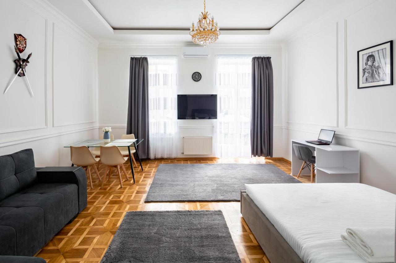 Alfa Apartments Grushevskoho 7 Lviv Exterior photo